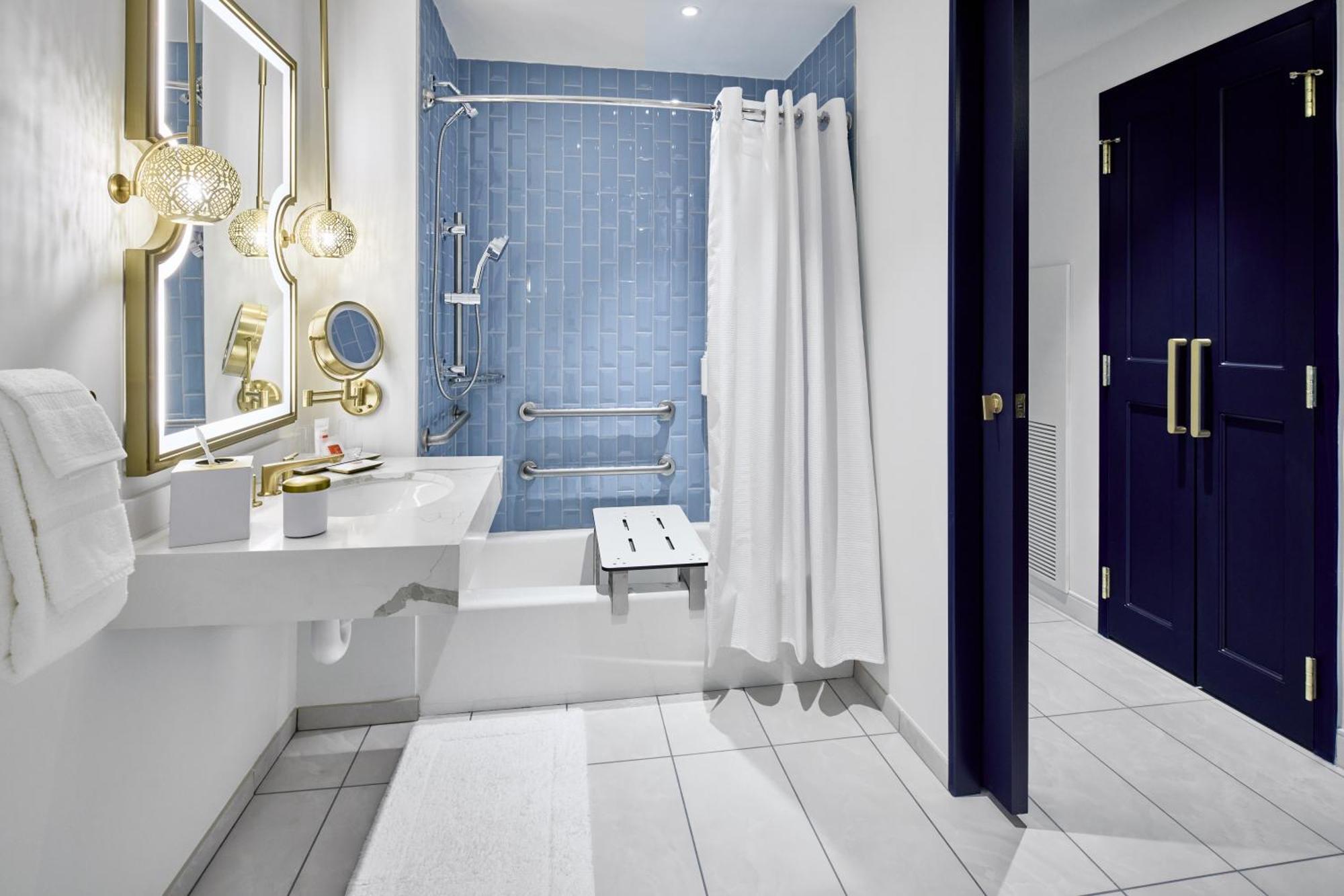 Universal'S Helios Grand Hotel, A Loews Hotel Williamsburg Exteriör bild